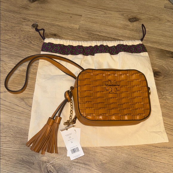 Tory Burch McGraw Woven camera bag crossbody purse- brown